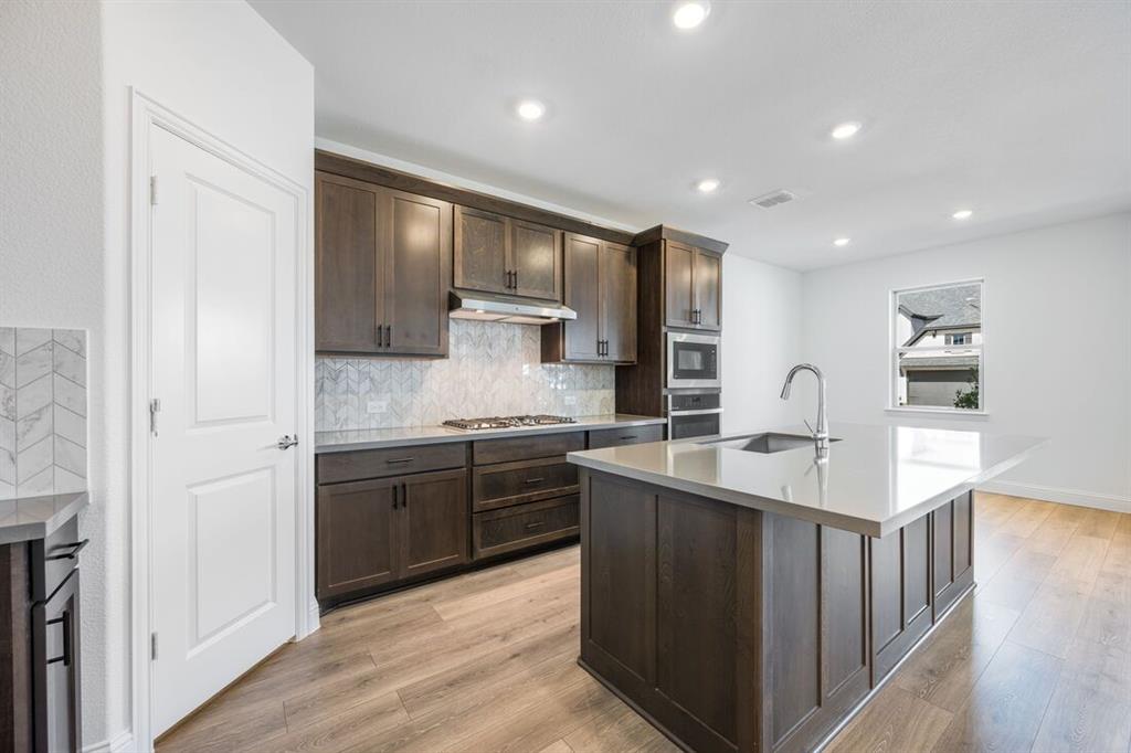 3321 Little Bluestem Road