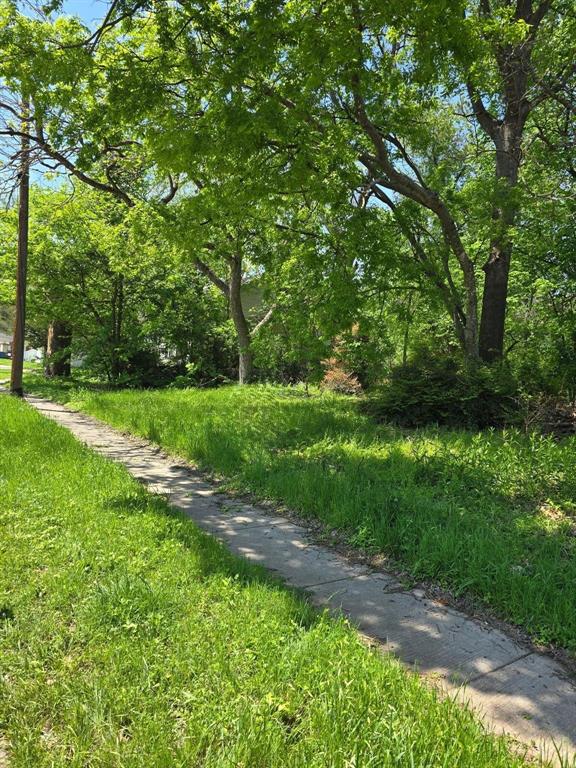 1412 W Collin Street