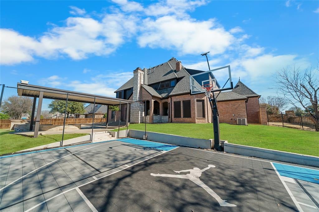 4900 Rockrimmon Court