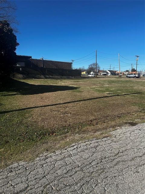 Tiny photo for 118 W College Street, Mesquite, TX 75149 (MLS # 20788849)