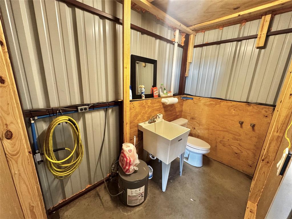 Mitchell Bend - Land