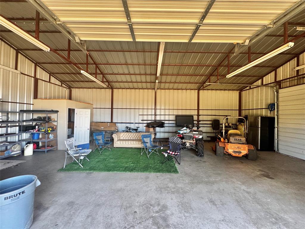 Mitchell Bend - Land