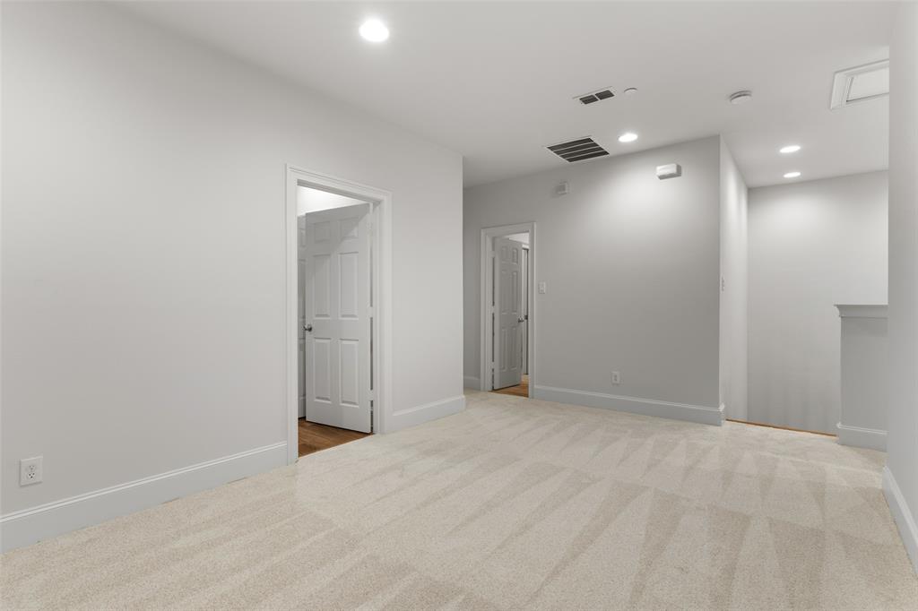 Stratford At Lakewood - Residential