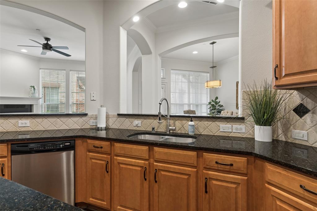 Stratford At Lakewood - Residential