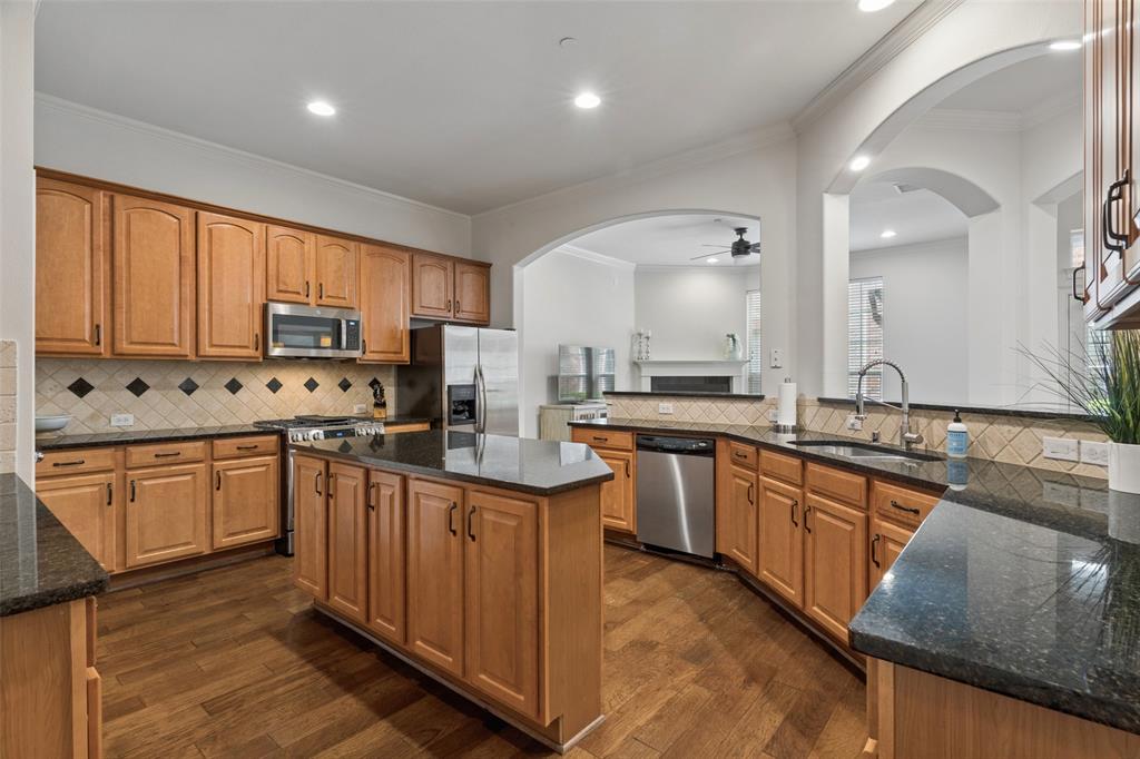 Stratford At Lakewood - Residential