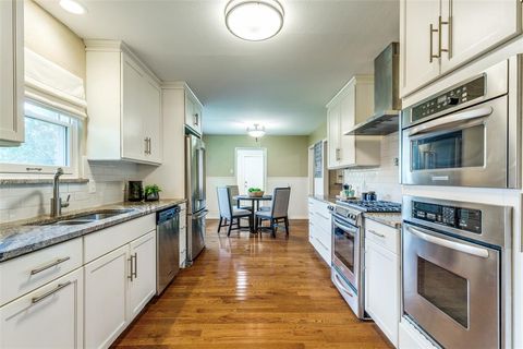 13841 Far Hills Lane Dallas TX 75240