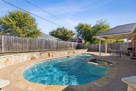 A home in Burleson