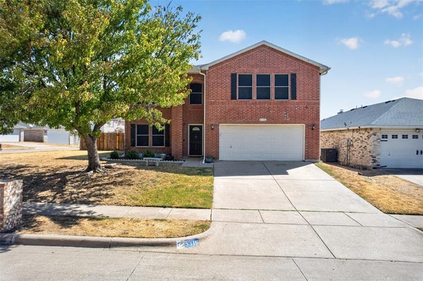 5316 BEDFORDSHIRE DR, FORT WORTH, TX 76135 - Image 2b9d11f76a7b561f7183dffdf685ec07/2520825514