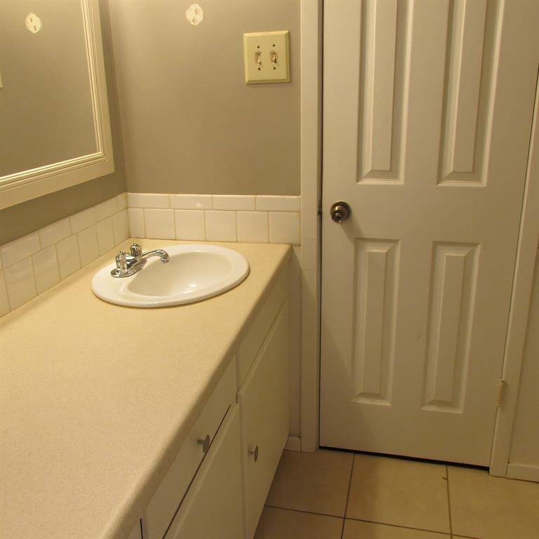 Villa De Oaks Add - Residential