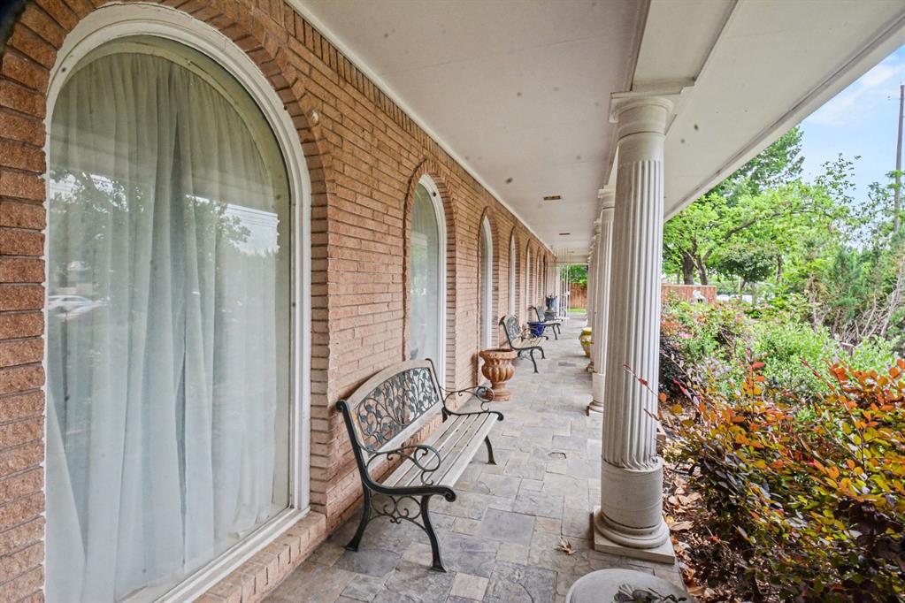 14140 Hillcrest Road