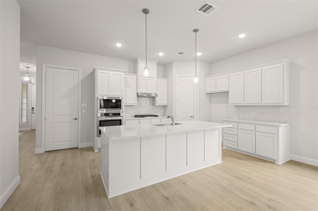 Sheppard's Place - Residential