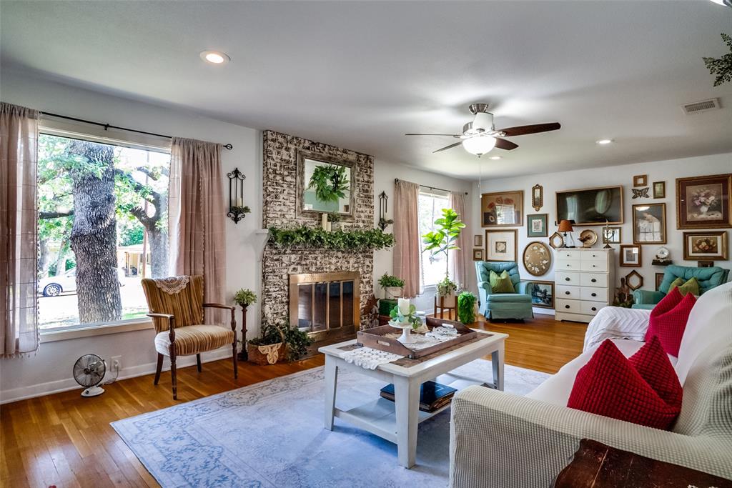 304 SE 19th Street