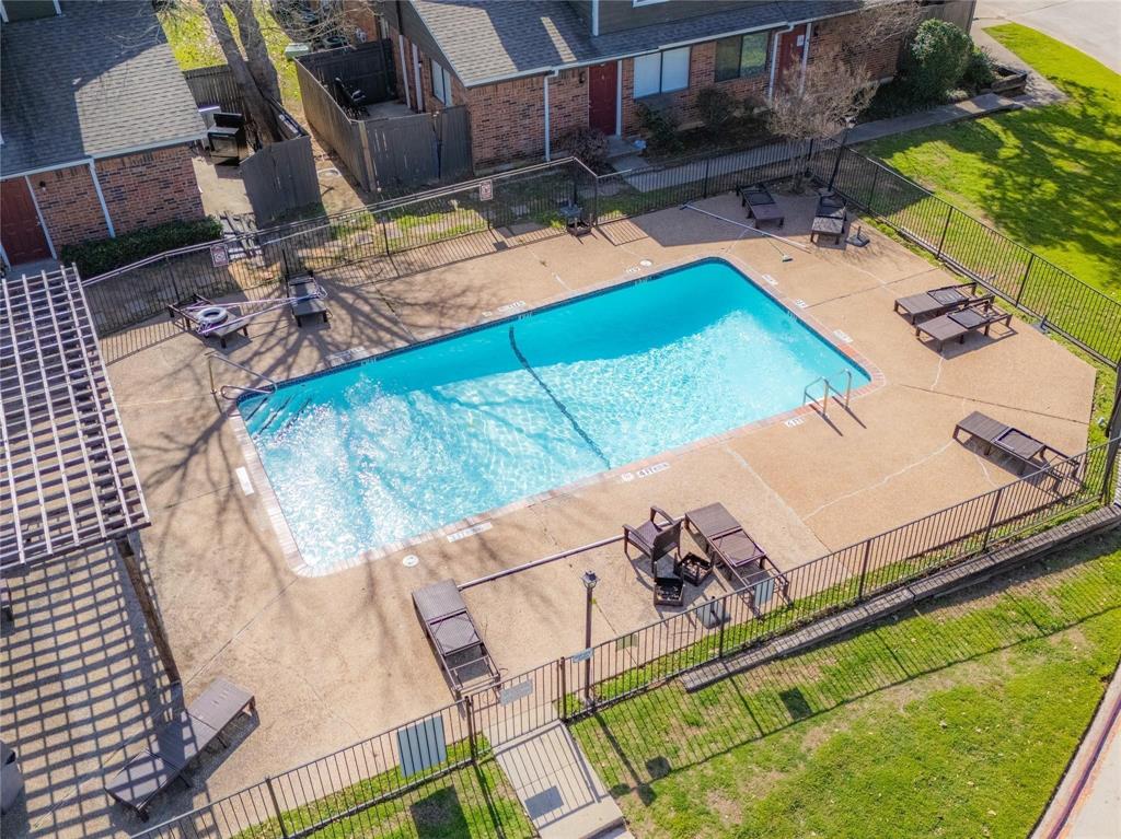 1122 Millview Drive 402