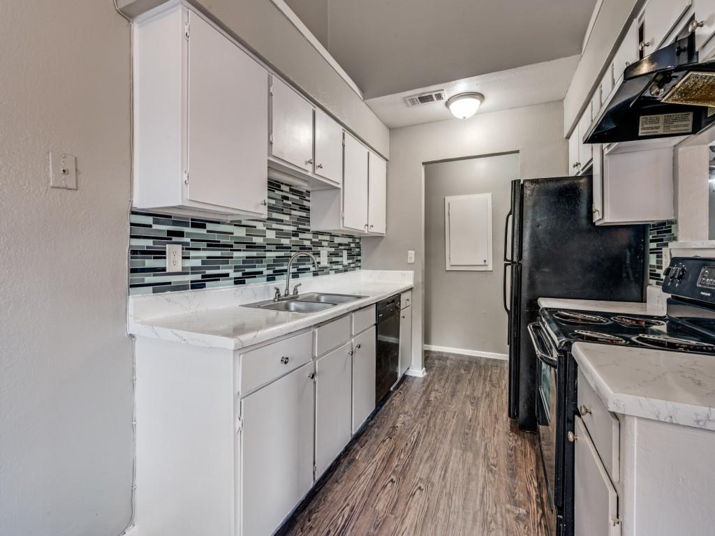 Parkside Condos - Residential