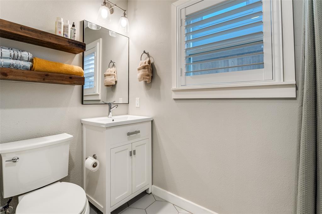 Wilshire Summit - Residential