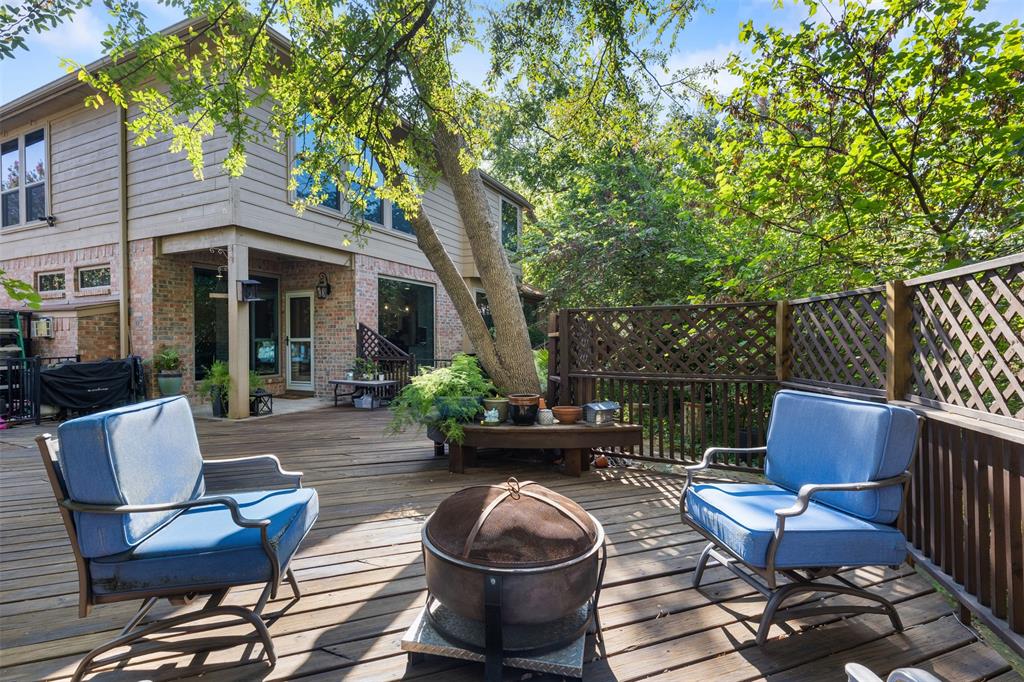 2904 Meadow Glen Drive