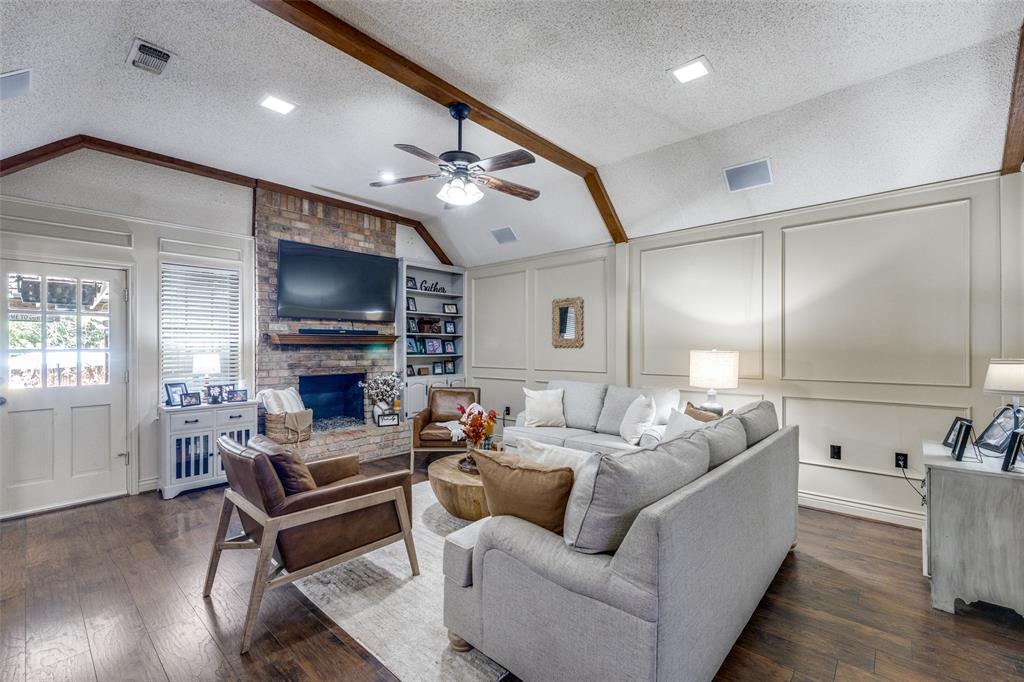 4613 Hillside Drive