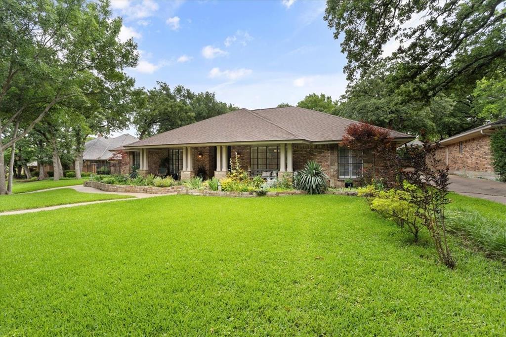 4915 Cross Creek Court