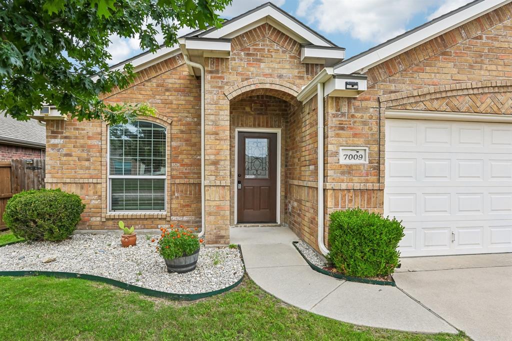 7009 Meandering Creek Lane