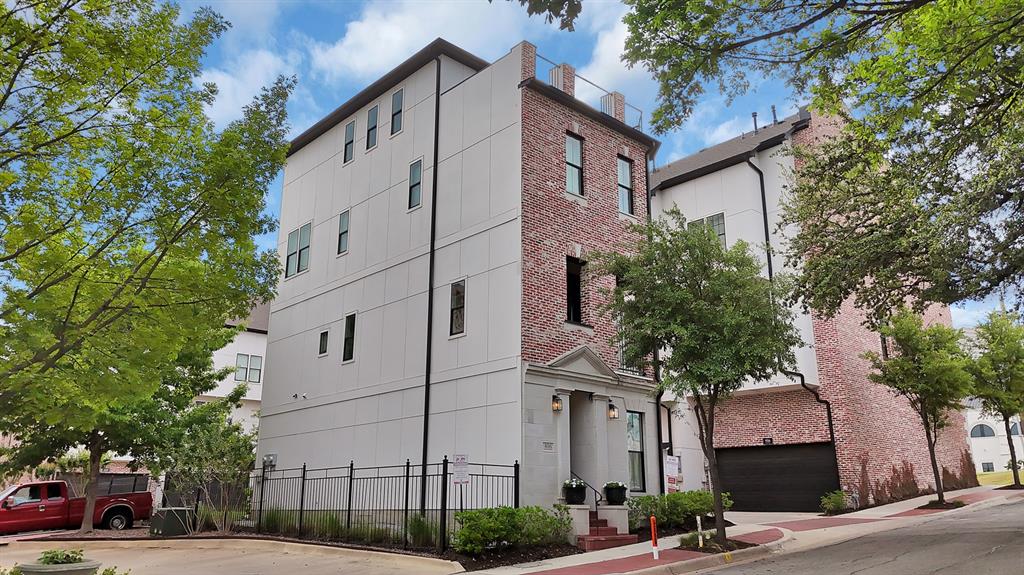 406 Mills Street