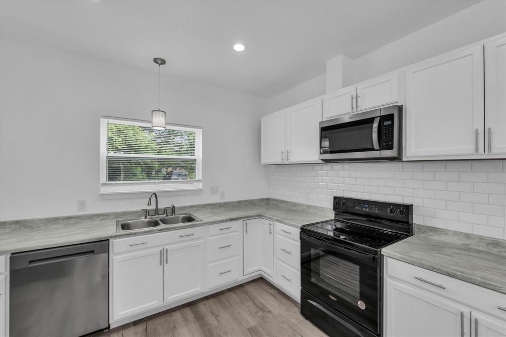 Weisman J & Co - Residential Income