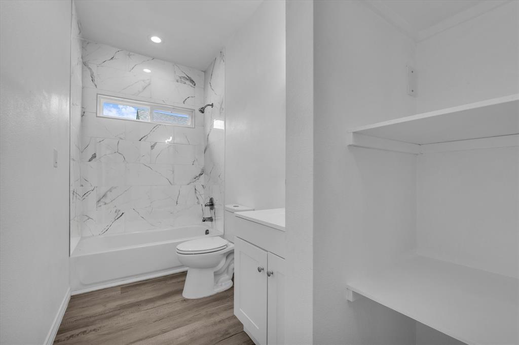 Weisman J & Co - Residential Income