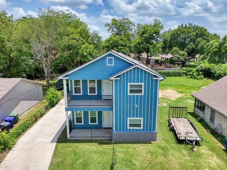 Modern 2024 Duplex – Prime Location & Priced to Sell!

Don’t miss this incredible opportunity to own a newly built 2-bedroom, 2-bathroom duplex just minutes from all the action! Each unit offers a spacious open-concept living and dining area, a fully equipped kitchen with refrigerator, stove, dishwasher, and built-in microwave, plus convenient in-unit washer and dryer.

Enjoy excellent parking, a thoughtfully designed layout, and modern finishes throughout. Located just 7 minutes from Downtown Waco, Baylor University, McLane Stadium, and Cameron Park—you or your tenants will love the easy access to everything.

Whether you’re an investor or looking for a low-maintenance place to call home, this one checks all the boxes. Priced to sell—schedule your tour today!