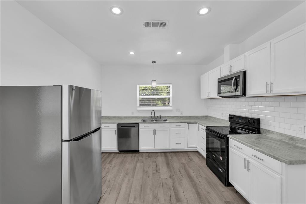 Weisman J & Co - Residential Income