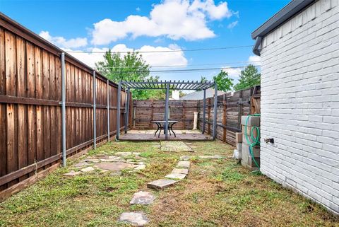 Tiny photo for 3048 Airhaven Street, Dallas, TX 75229 (MLS # 21186004)