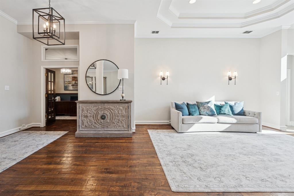 511 Cloud View Court