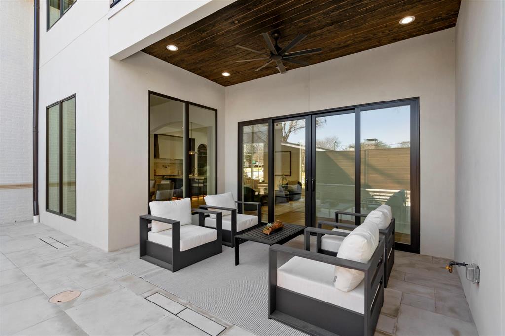 Lakeshore Hills Rev - Residential