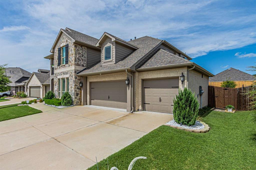 405 Rosebay Drive