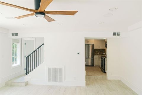 Tiny photo for 4433 Bordeaux Avenue, Highland Park, TX 75205 (MLS # 21319396)