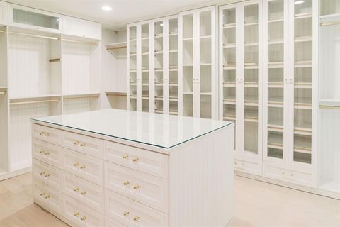 Tiny photo for 4433 Bordeaux Avenue, Highland Park, TX 75205 (MLS # 21319396)