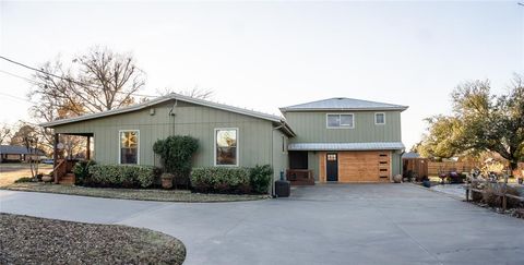 A home in Sulphur Springs