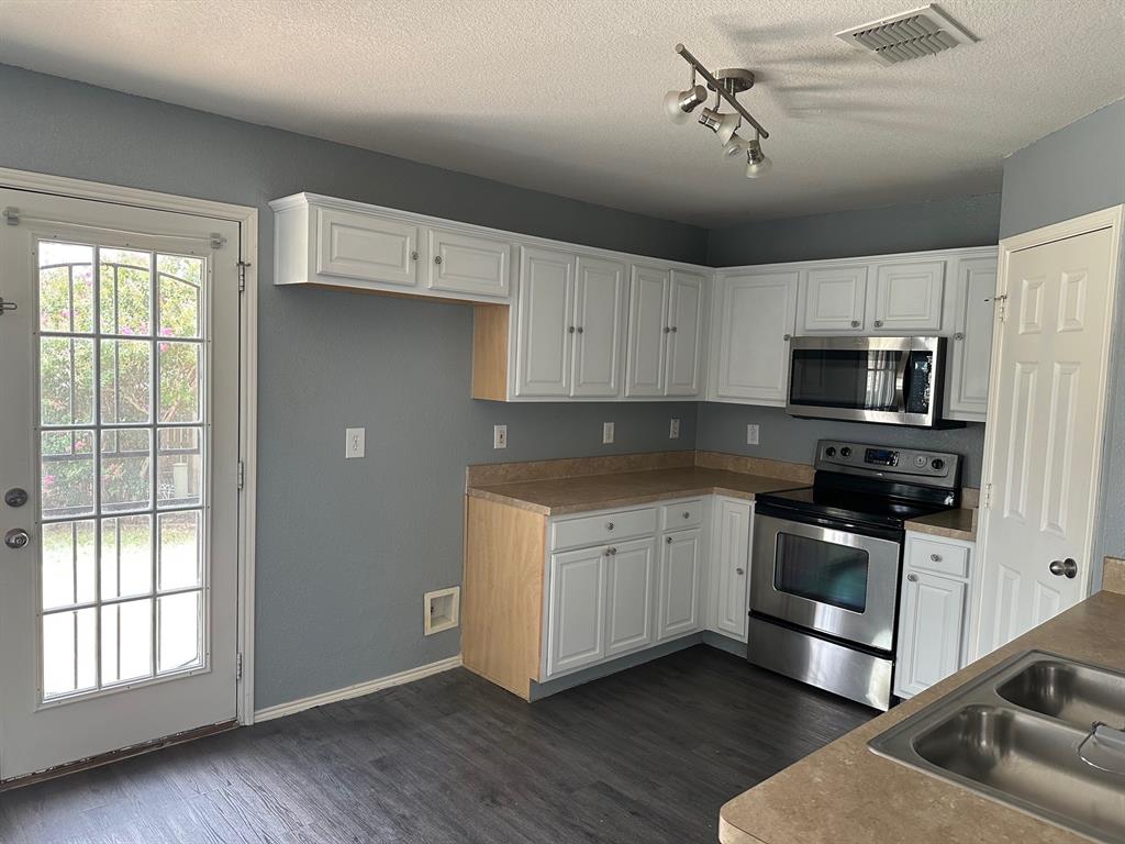 Trail Lake Estates Add - Residential Lease