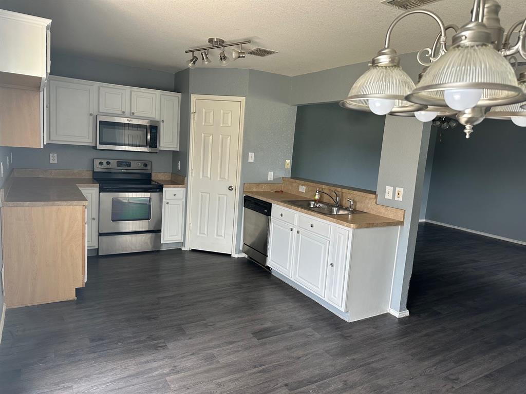 Trail Lake Estates Add - Residential Lease