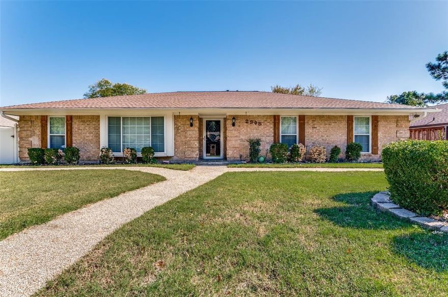 Home has 6 bedrooms on a split floor plan as well as open kitchen, dining and living room. The garage was converted into 3 bedrooms with a full bath. . Main living room has vaulted ceiling with a skylight and fireplace with vents to heat the room in winter.  Bathrooms have been updated. Many of nice touches throughout the whole home with many built-in shelving and storage areas.  Nice low maintenance back yard with all concrete. Also in the backyard there is a swimming pool and pool house with bathroom. There is a large covered patio that was a carport that can easily be converted back with a gate change. Home is in walking distance to the Jr Highschool. Shopping and dinning is just a short drive away.