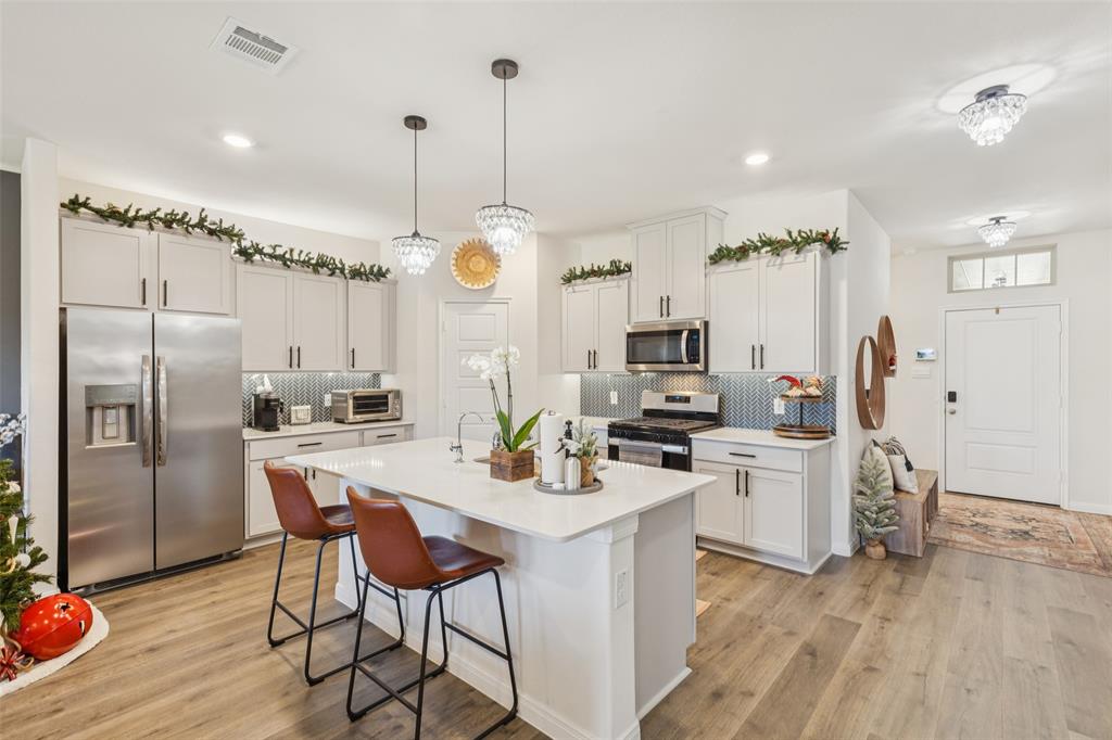 Valencia On The Lake - Residential