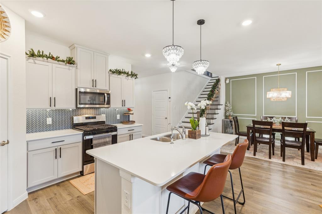 Valencia On The Lake - Residential