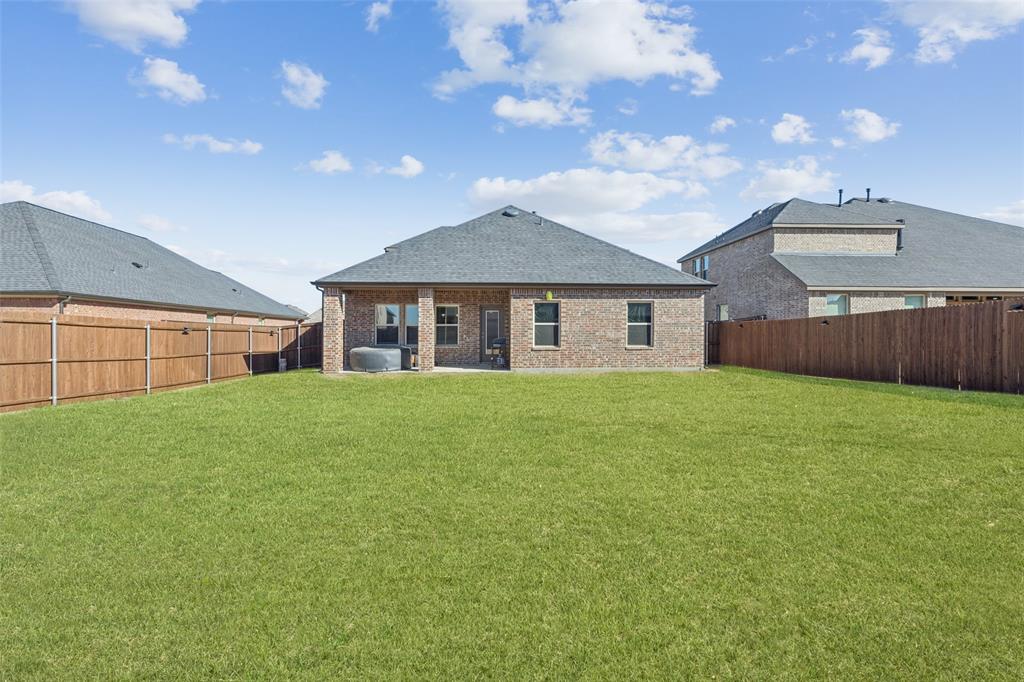 Valencia On The Lake - Residential