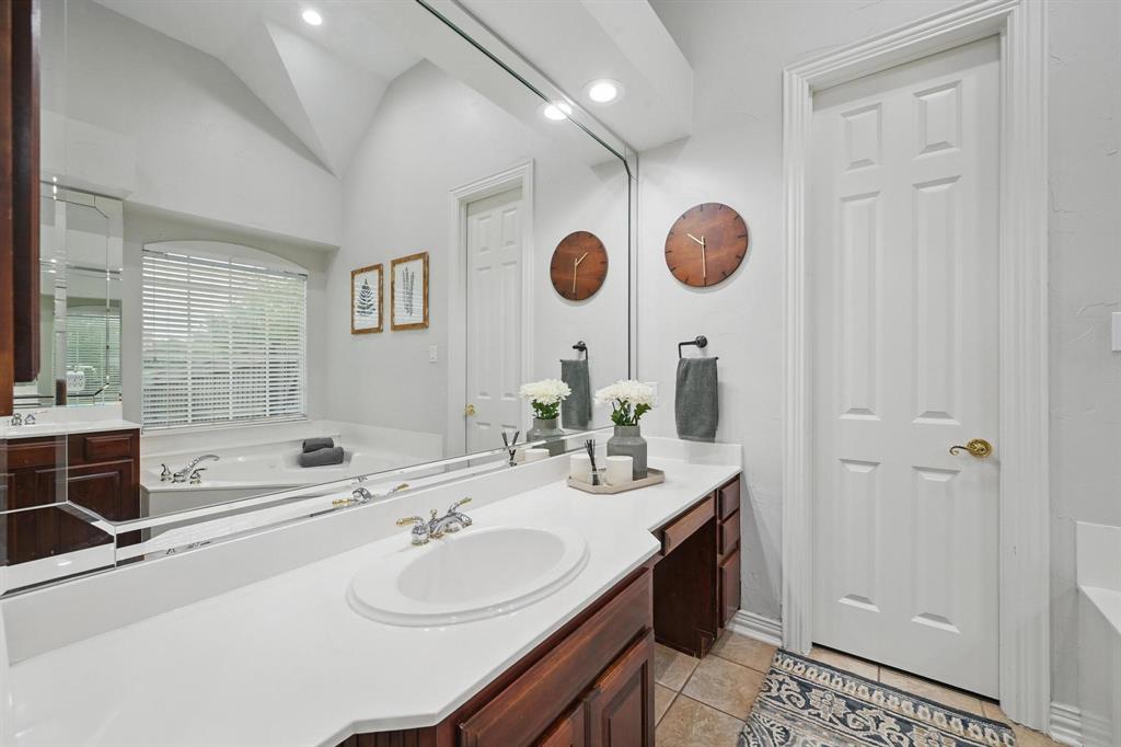 Frisco, Texas 75033, United States, 4 Bedrooms Bedrooms, ,4 BathroomsBathrooms,Residential,Pending,130205