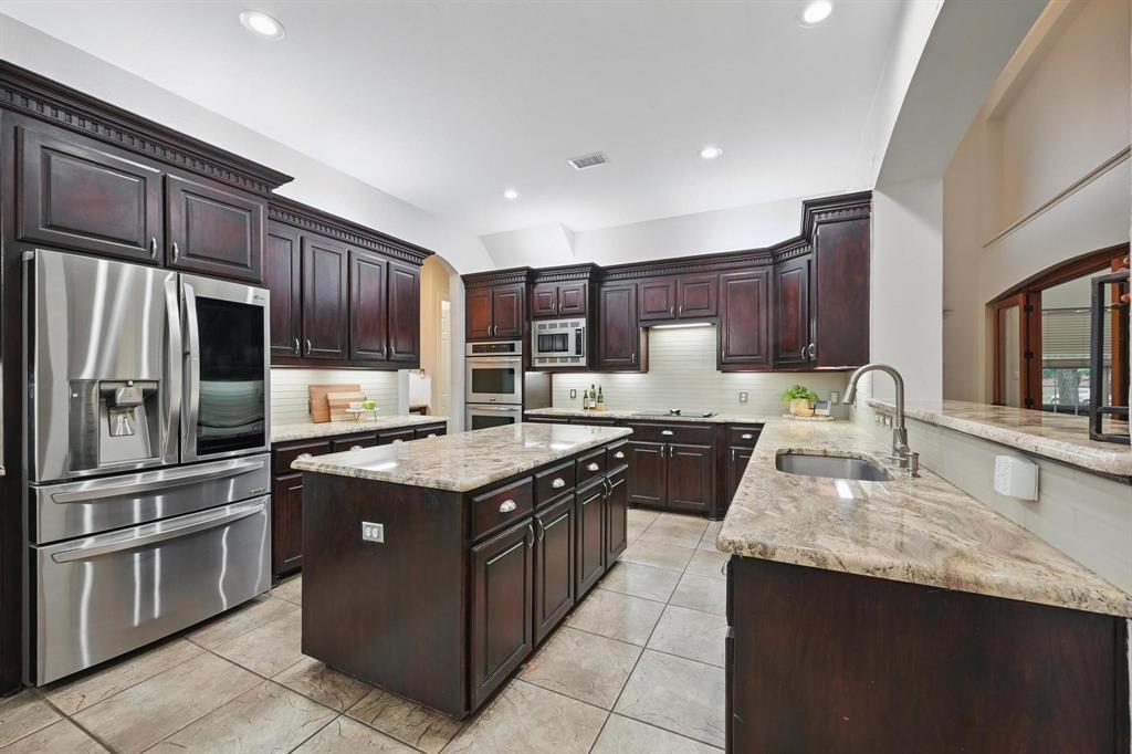 Frisco, Texas 75033, United States, 4 Bedrooms Bedrooms, ,4 BathroomsBathrooms,Residential,Pending,130205