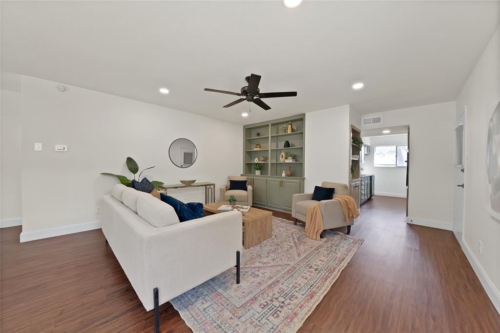 513 Lexington Lane