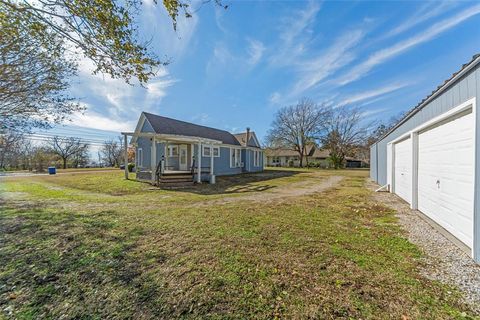 Tiny photo for 311 Summit Street, Farmersville, TX 75442 (MLS # 21131171)