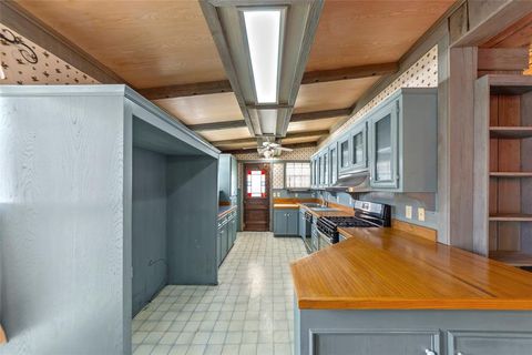 Tiny photo for 311 Summit Street, Farmersville, TX 75442 (MLS # 21131171)