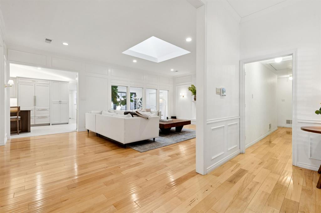 5723 Twin Brooks Drive