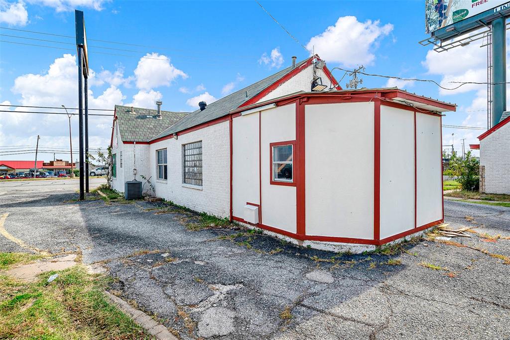 Sherman - Commercial Sale