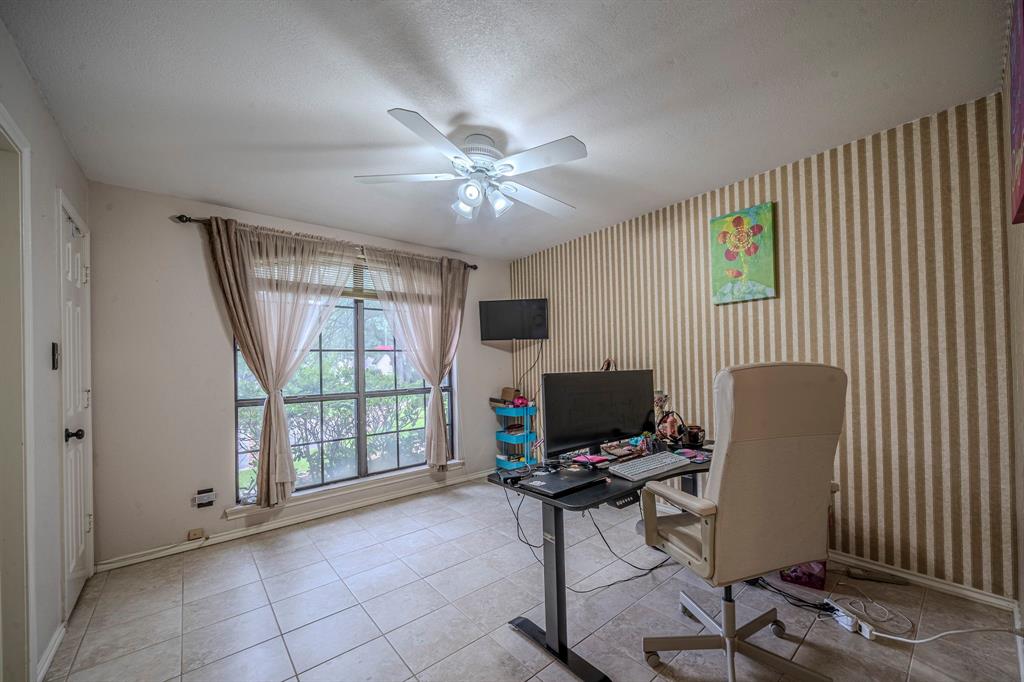 Mc Kamy Lakes Estates - Residential