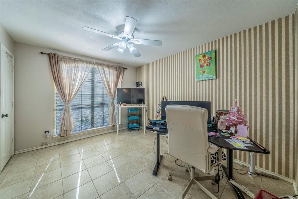 Mc Kamy Lakes Estates - Residential